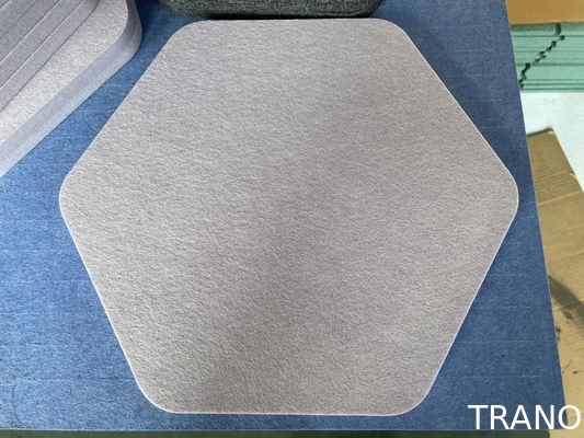 Hexagonale Akustikplatten aus PET-Felt in verschiedenen Farben